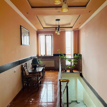 Aero Hotel Tour Armenia P'arak'ar Exterior foto
